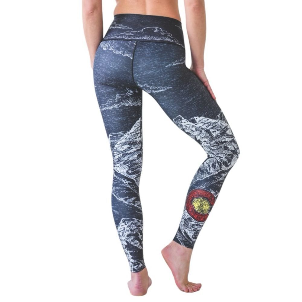 Colorado Threads Women's Black Mountain Sketch Print Leggings size Medium